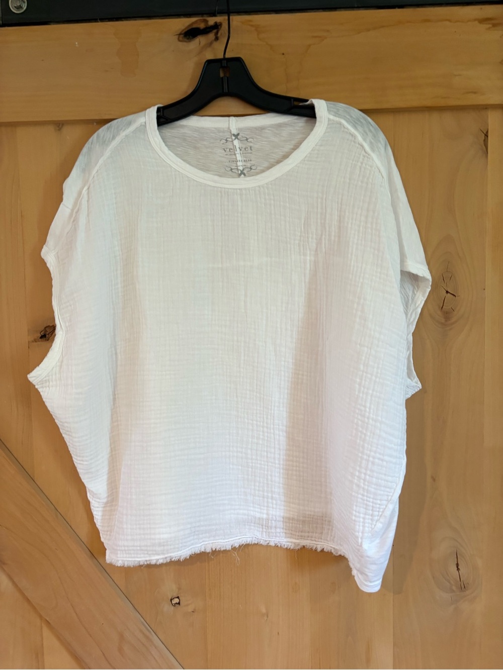 Velvet by Graham & Spencer White Cotton Gauze Short-Sleeve Top